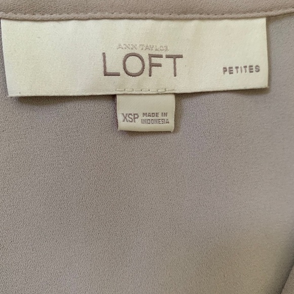 $3.99 SHIPPING! Ann Taylor LOFT sleeveless blouse - Picture 4 of 5